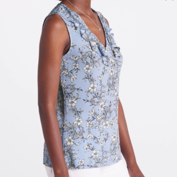NWOT Karl Lagerfeld Sofia Ruffle Floral Sleeveless Blouse - Picture 2 of 3